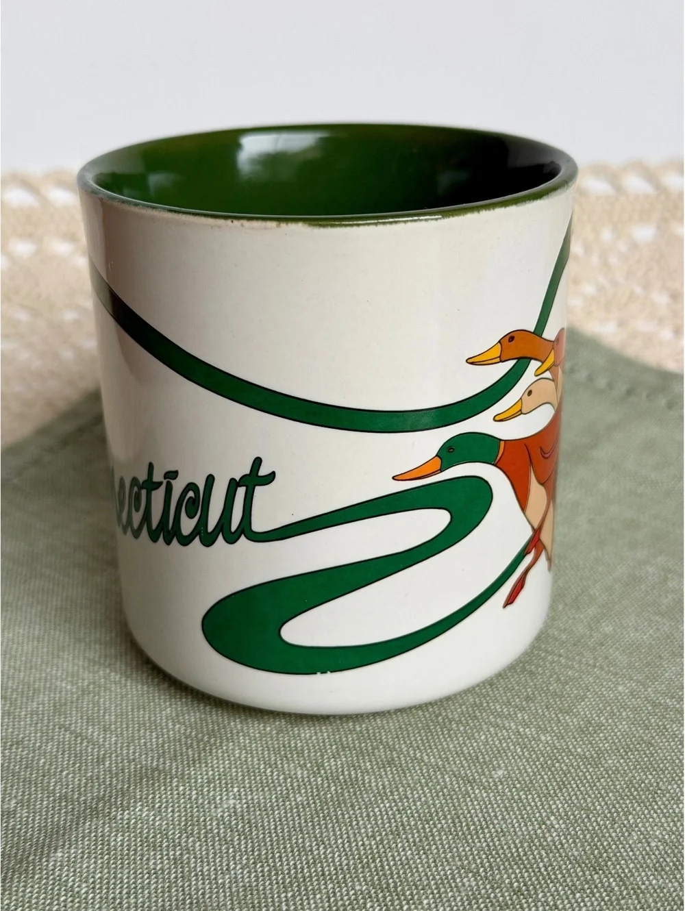 Vintage 1987 Connecticut Souvenir Mug Flying Geese Green Coffee Cup